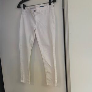 White Skinny Jeans with Smooth Texture